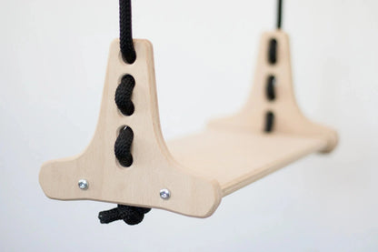 Loopo Swing 3v1 – detail dřevěné houpací sedačky na laně
